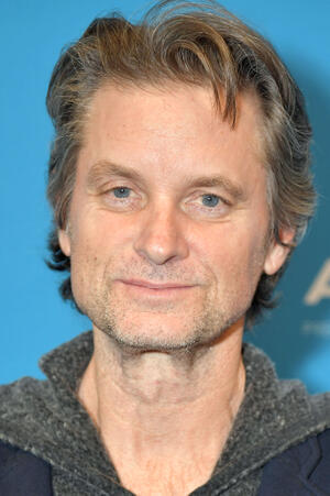 Shea Whigham Biography | Fandango